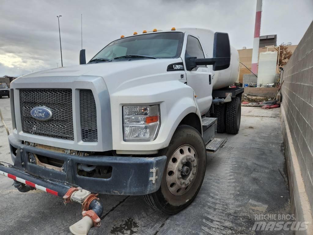 Ford F 650 급수차