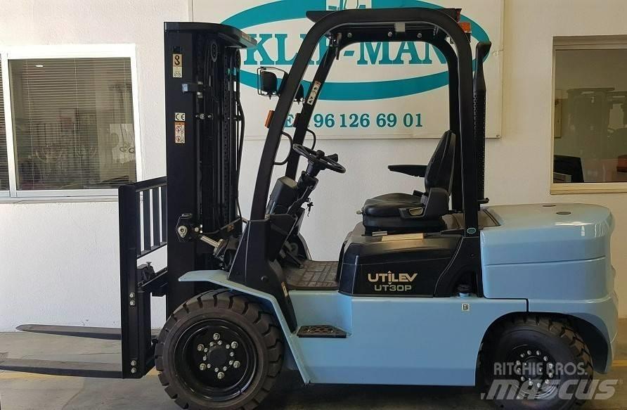 Utilev (5586) UT30P 디젤 지게차