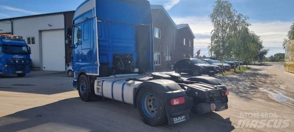 DAF XF 450 트랙터 유닛