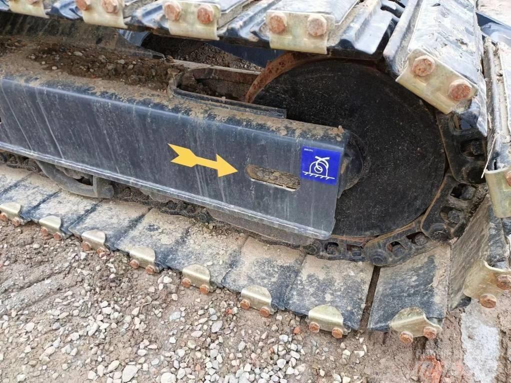 Komatsu PC 70-8 대형 굴삭기 29톤 이상