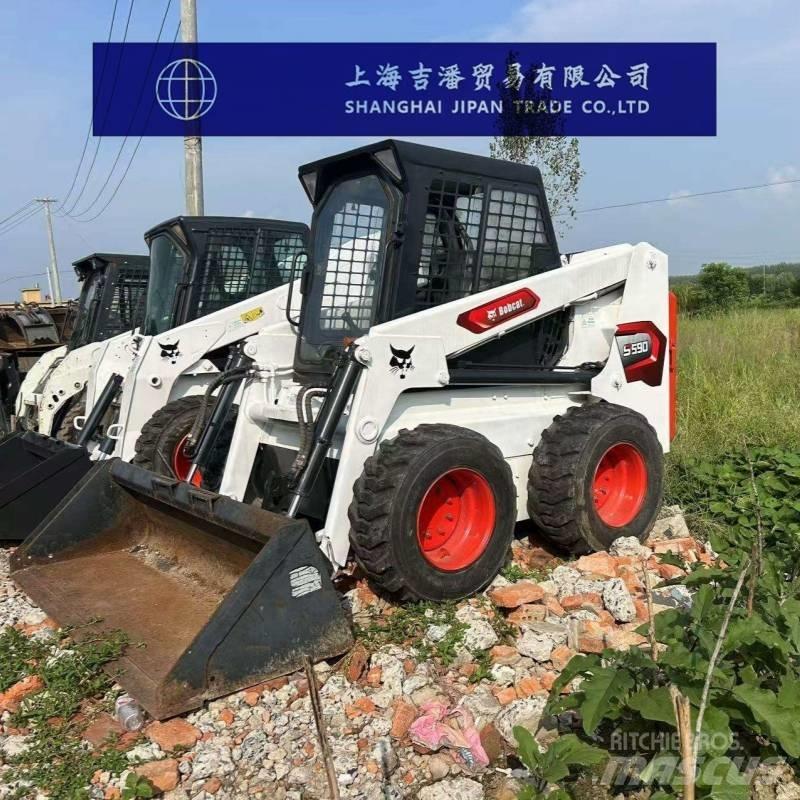 Bobcat S 590  스키드로더