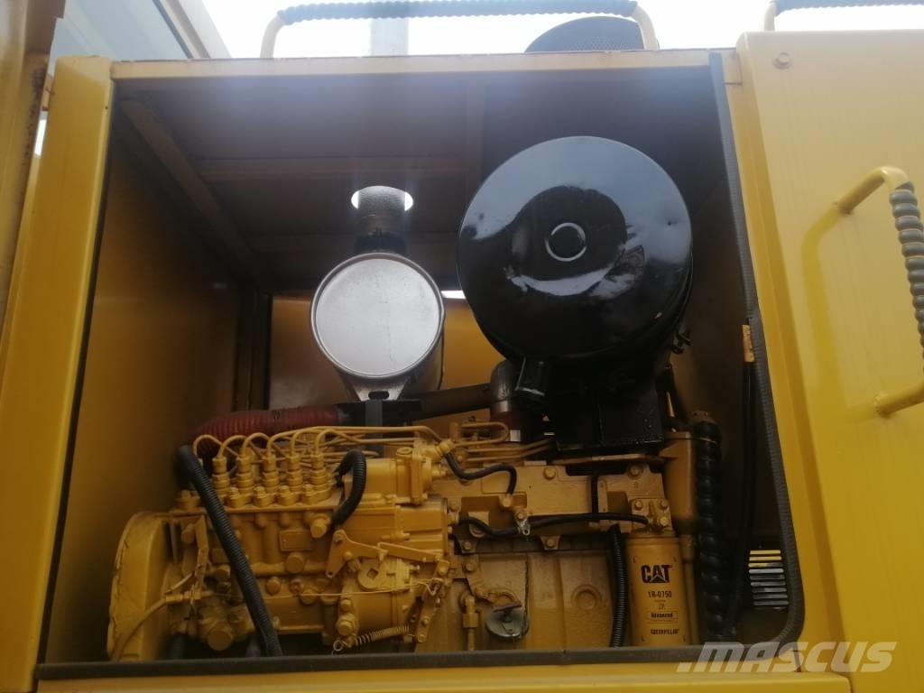 CAT 140 K 그레이더