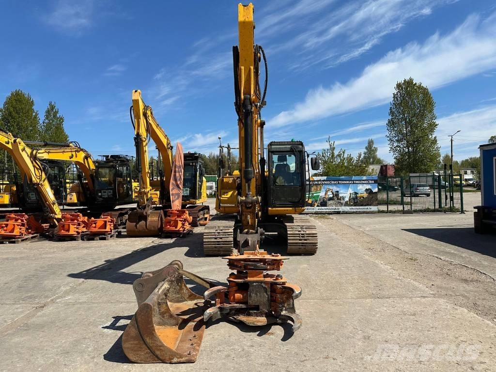 JCB JS 130 LC 대형 굴삭기 29톤 이상