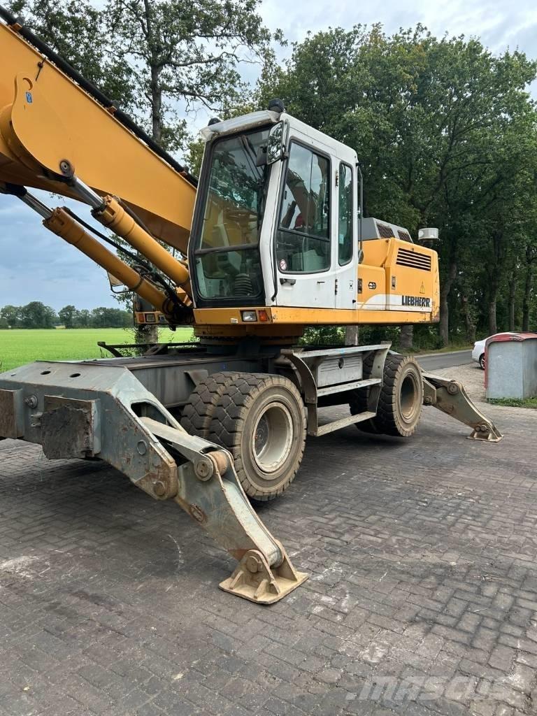 Liebherr 934 B 폐기물/산업 처리기