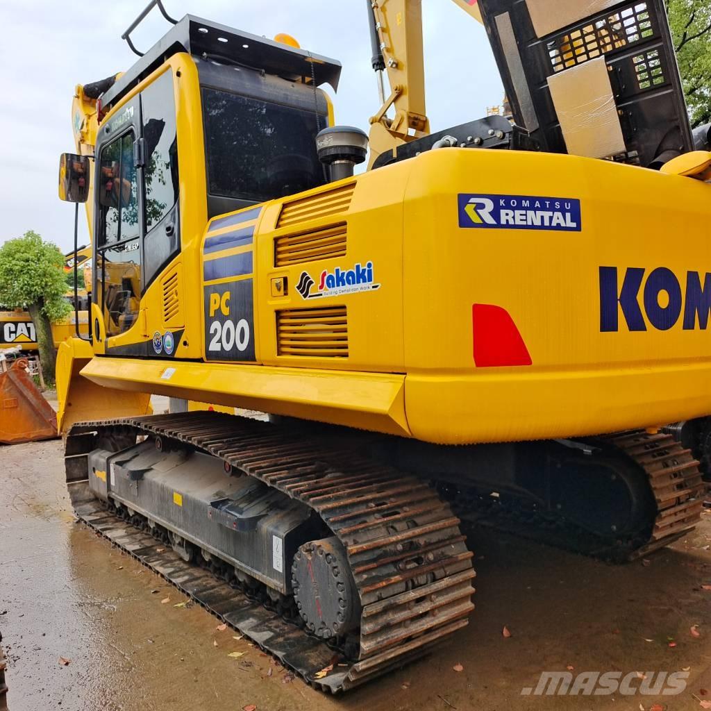 Komatsu PC 200 대형 굴삭기 29톤 이상