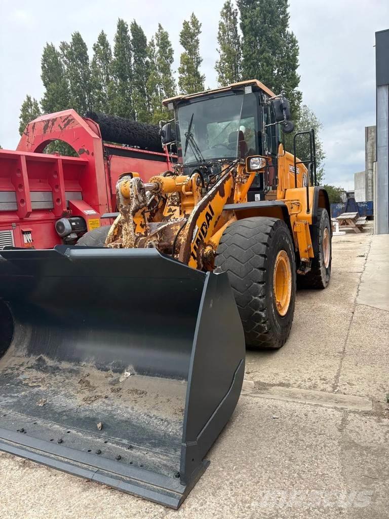 Hyundai HL960  휠로우더