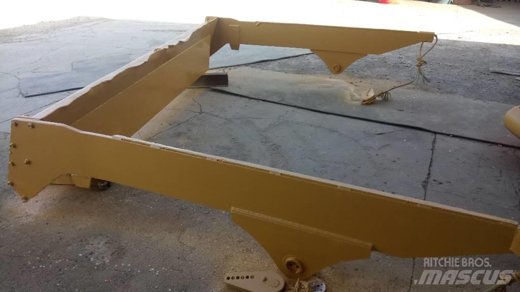 Volvo A 40 D 섀시 및 서스펜션