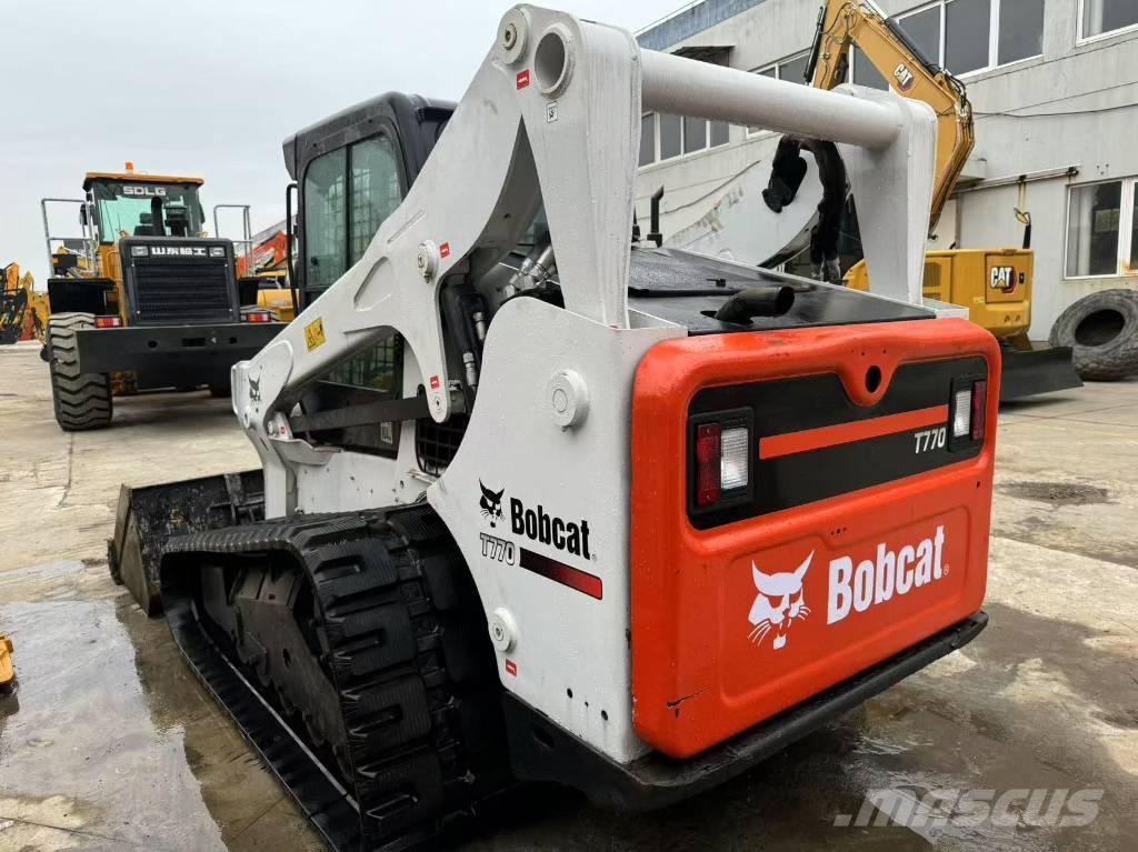 Bobcat T770 궤도식 로우더