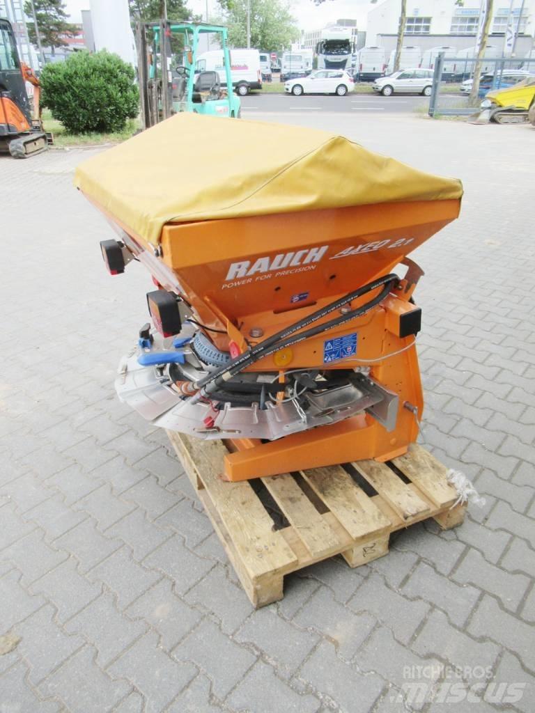 Rauch Axeo 2.1C 모래(염화칼슘) 살포기