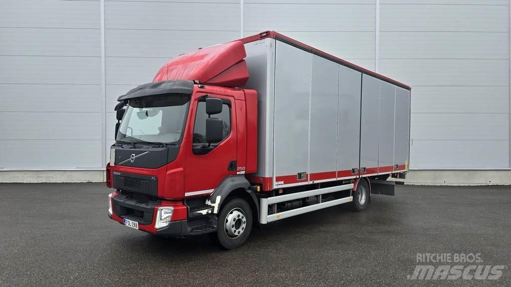 Volvo FL 탑차 트럭