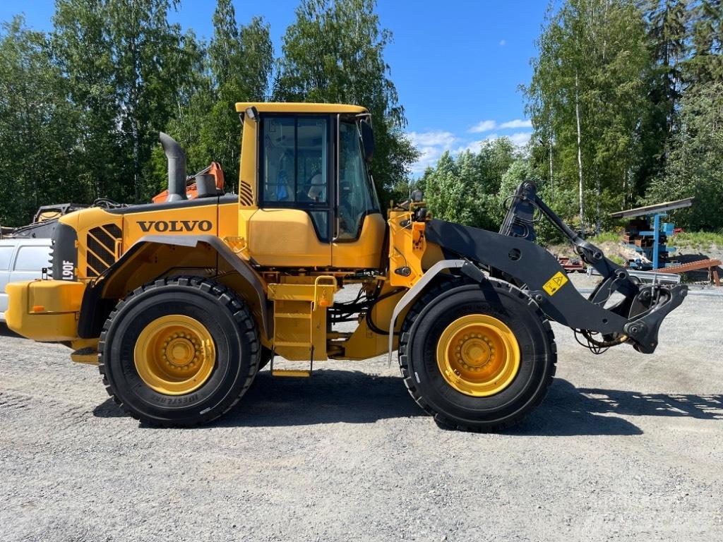 Volvo L 90 F  휠로우더