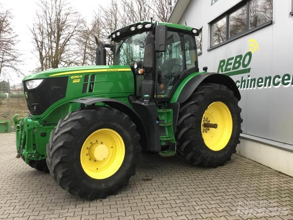 John Deere 6250R 트랙터