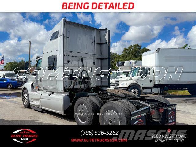 International LT 기타 트럭