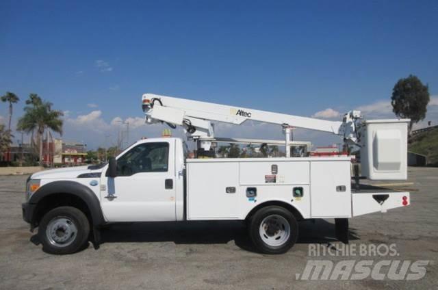 Ford F450 트럭 탑재 고소작업대