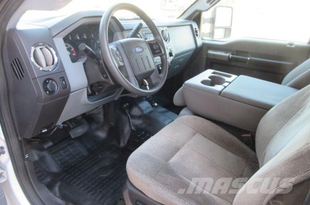 Ford F450 회수 차량