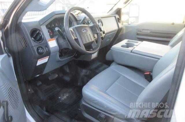 Ford F450 트럭 탑재 고소작업대