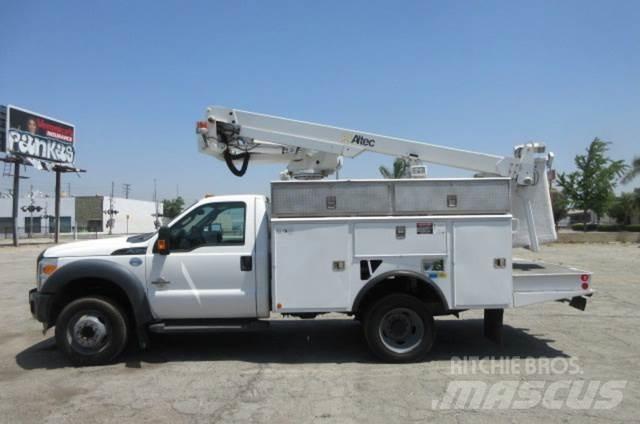 Ford F450 트럭 탑재 고소작업대