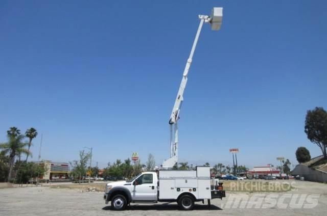 Ford F550 회수 차량