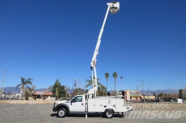Ford F550 회수 차량