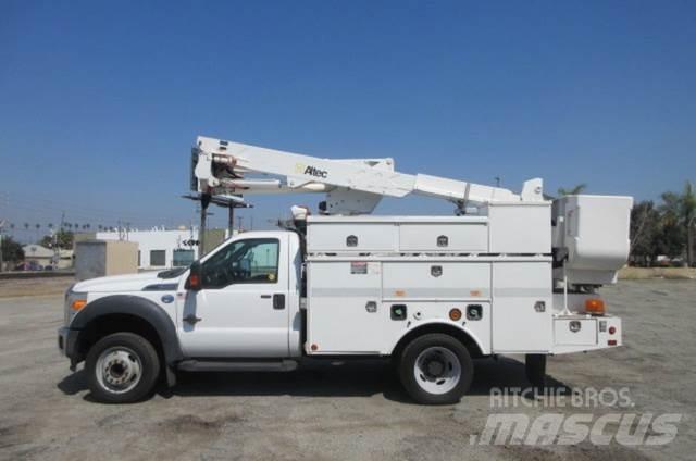 Ford F550 트럭 탑재 고소작업대