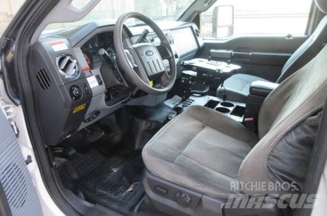 Ford F550 트럭 탑재 고소작업대
