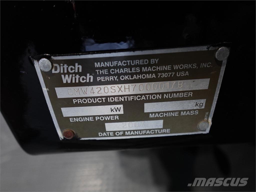 Ditch Witch 420SX 트렌처