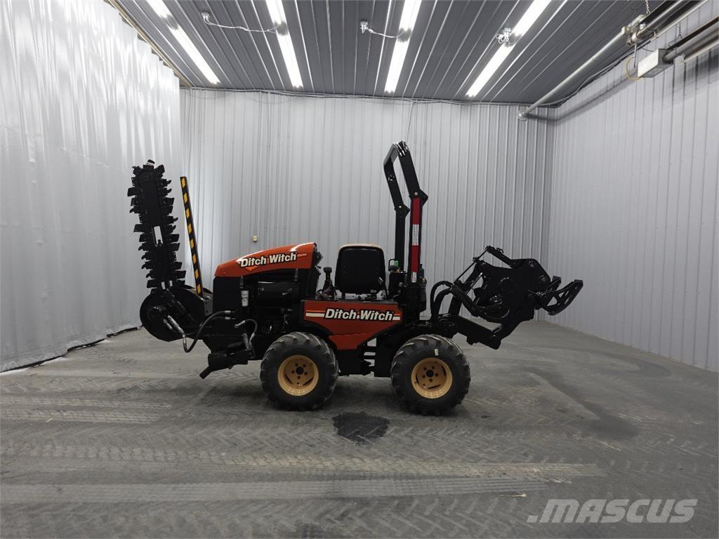 Ditch Witch 420SX 트렌처