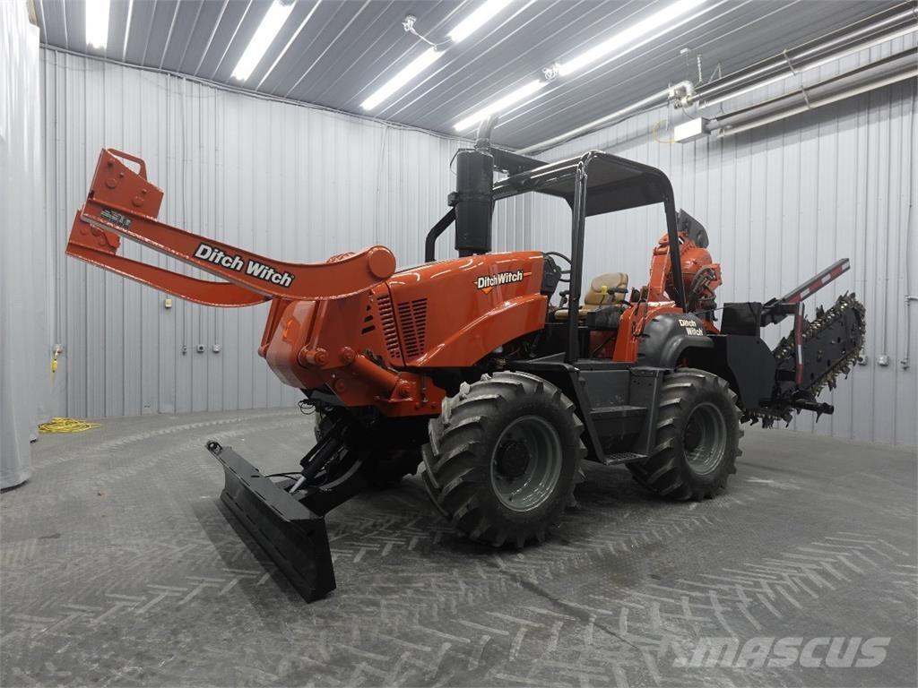Ditch Witch RT115 트렌처