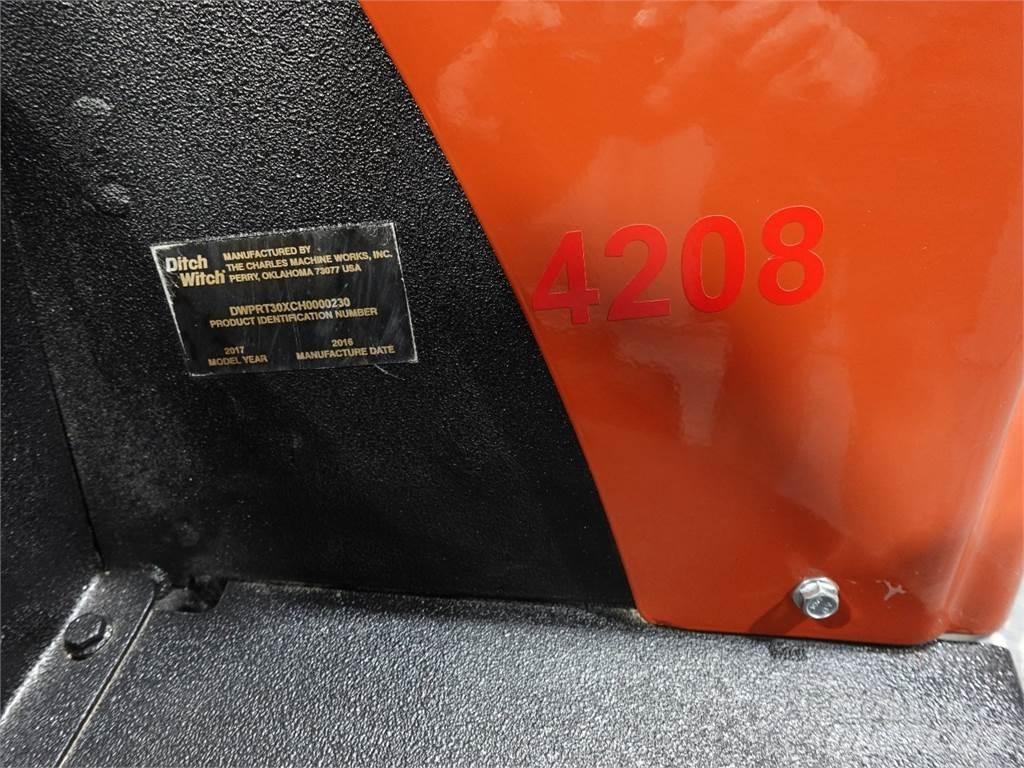 Ditch Witch RT30 트렌처