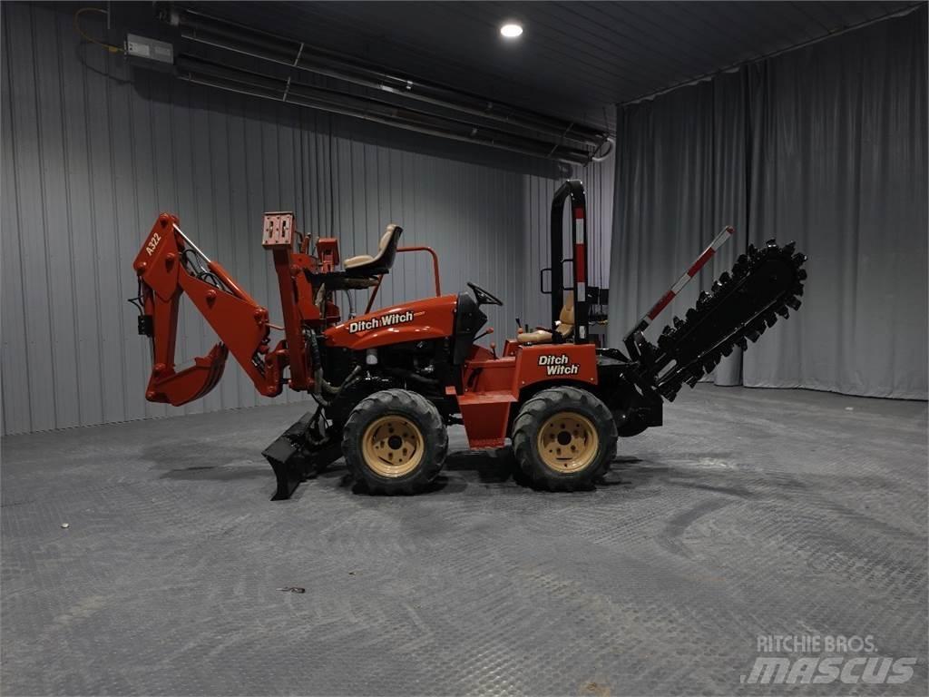 Ditch Witch RT36 트렌처