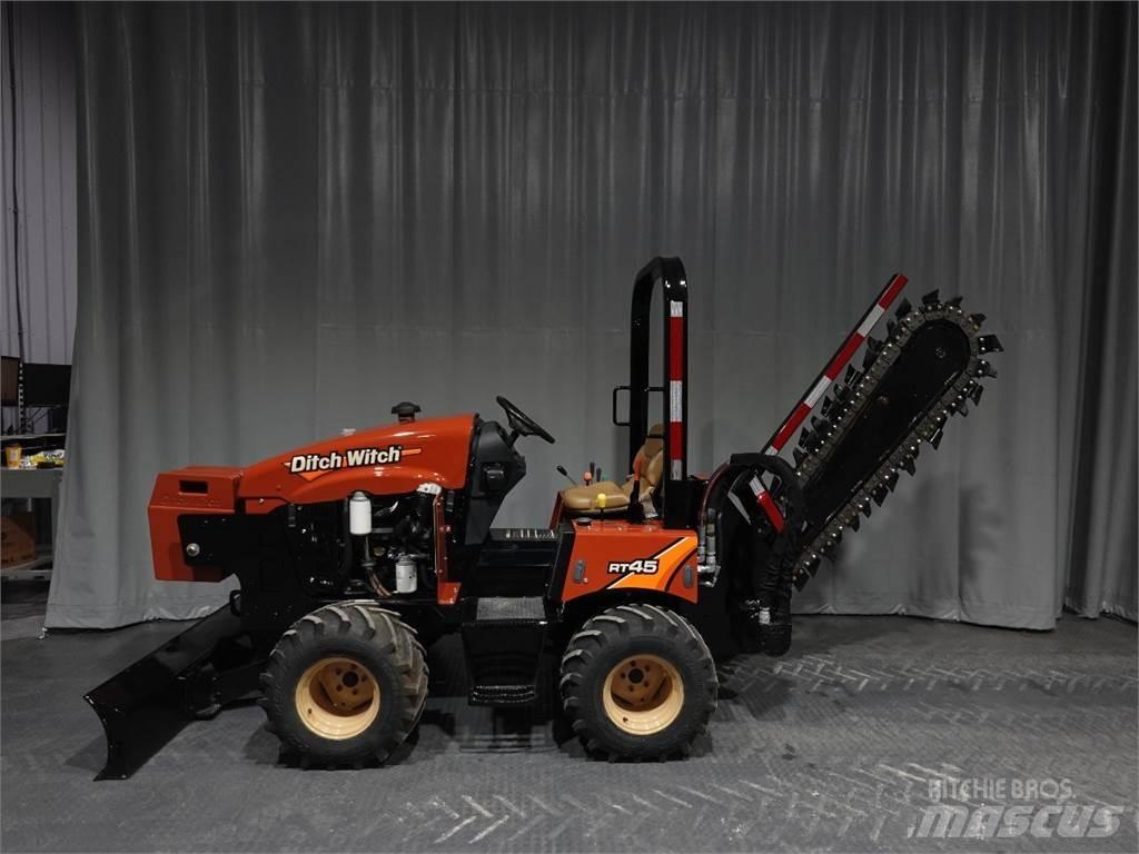 Ditch Witch rt45 트렌처