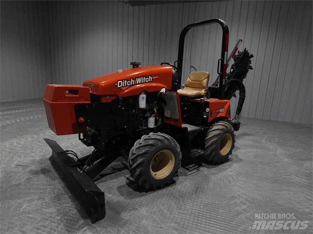 Ditch Witch rt45 트렌처