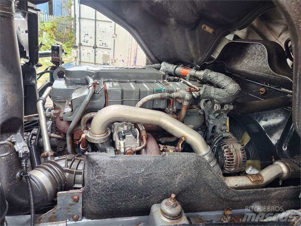 DAF CF220 탑차 트럭