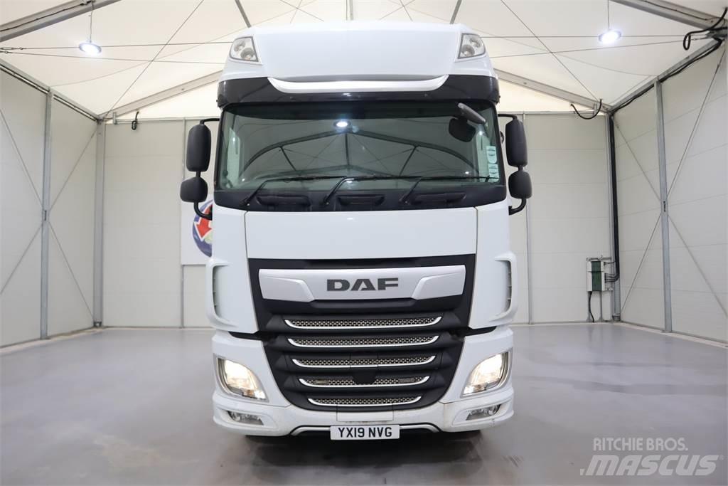 DAF XF530 트랙터 유닛