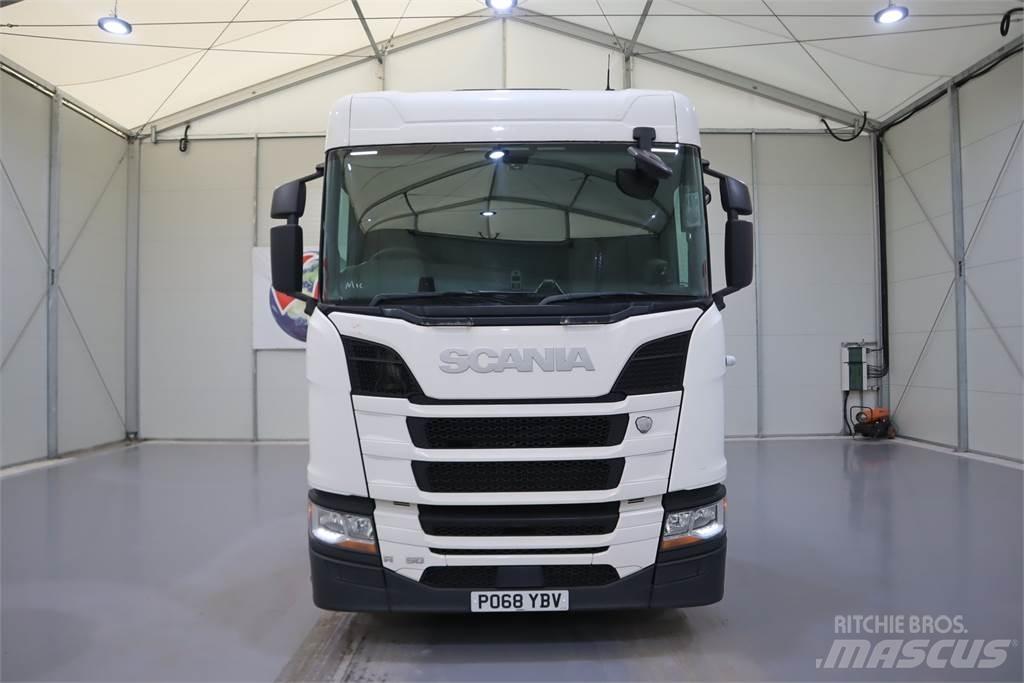 Scania R450 트랙터 유닛