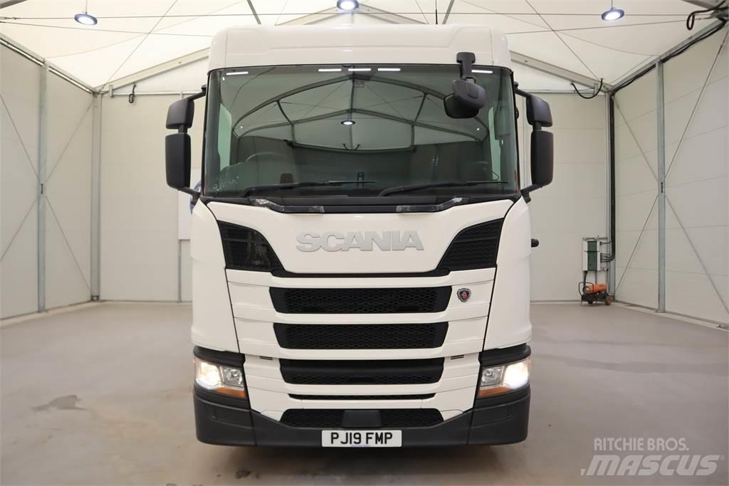 Scania R450 트랙터 유닛