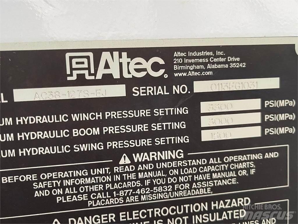 Altec  붐 및 디퍼