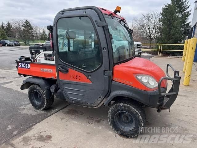 Kubota RTV1100 기타 승강장비