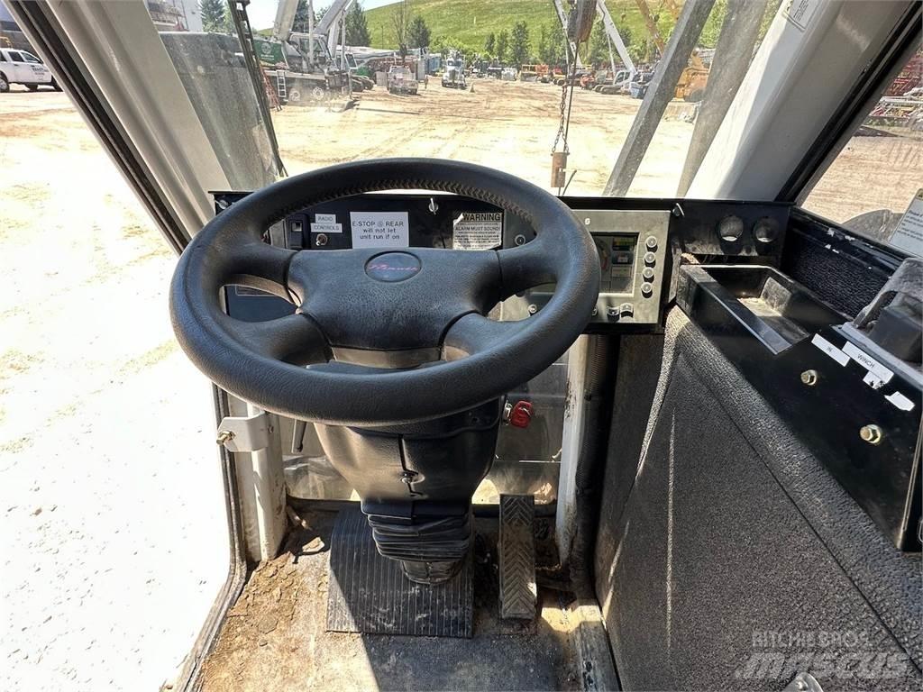 National 1100 크레인 트럭