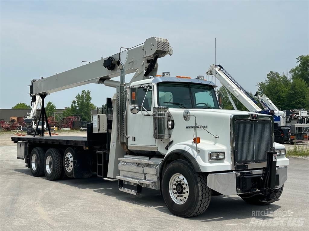 National 8100D 크레인 트럭