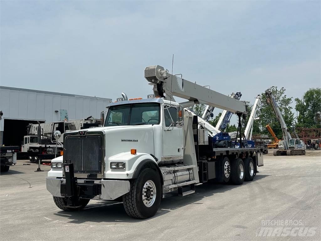 National 8100D 크레인 트럭