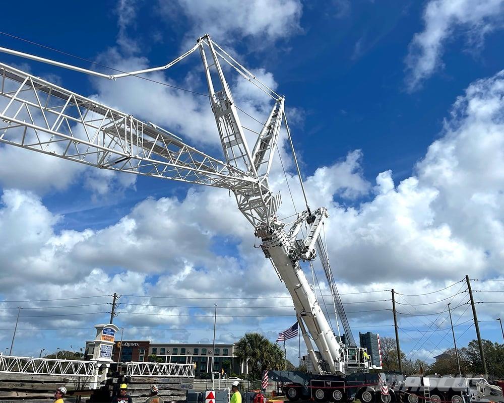 Tadano AC 8.500-1 A/T 크레인