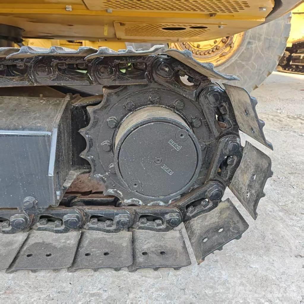 Komatsu PC 56 소형 굴삭기 7톤 미만