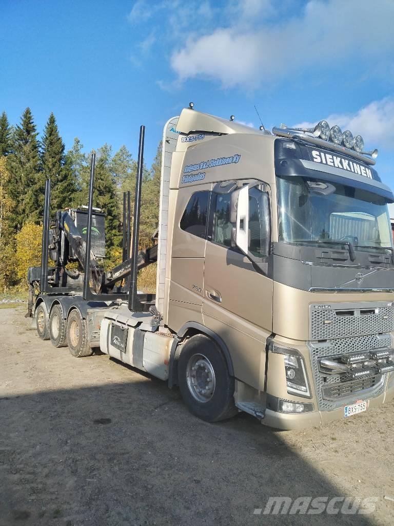 Volvo FH 16 750 목재 트럭