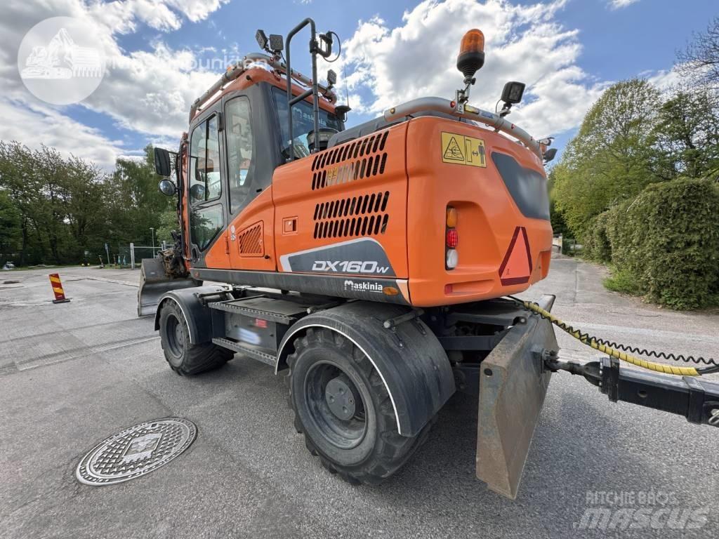 Doosan DX 160 W  휠 굴삭기
