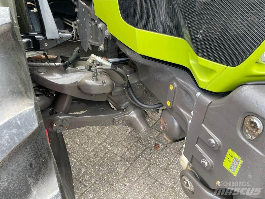 CLAAS Arion 650 트랙터
