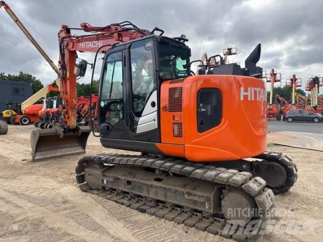 Hitachi ZX 135 US-6 대형 굴삭기 29톤 이상