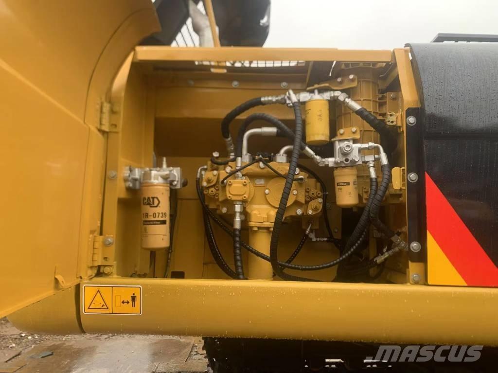 CAT 329 D 대형 굴삭기 29톤 이상