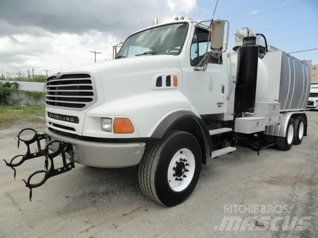 Sterling LT 9500 콤비/진공 트럭