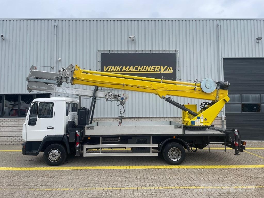 Böcker AK 32/1500 A/T 크레인